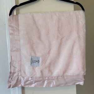 Little Giraffe pink faux fur baby blanket